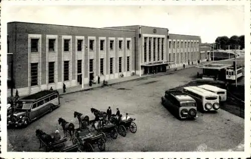 Ak Brügge Flandern Westflandern, Neuer Bahnhof, Busse, Kutschen