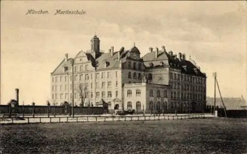 Ak München, Martinschule