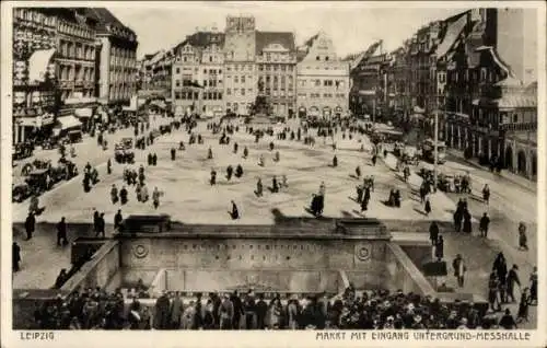 Ak Leipzig, Völkerschlachtdenkmal,  Markt mit Eingang zur Untergrund-Messehalle