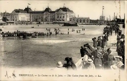 Ak Trouville Calvados, Casino, Strand, Menschen