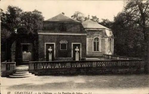 Ak Chantilly Oise, The Castle, Le Pavillon de Sylvie, Schloss