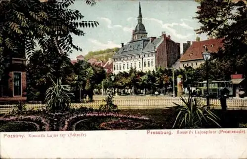 Ak Pressburg Bratislava Slowakei, Kossuth Lajos Platz, Promenade