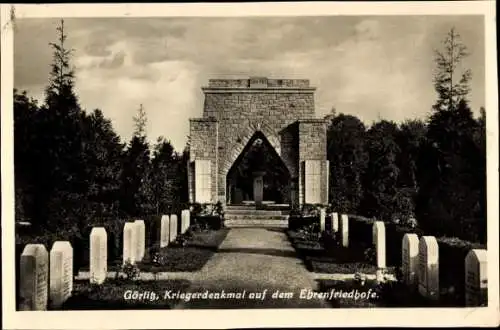 Ak Görlitz in der Lausitz, Kriegerdenkmal auf dem Ehrenfriedhof