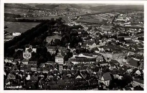 Ak Zweibrücken in der Pfalz, Stadtansicht, Fliegeraufnahme