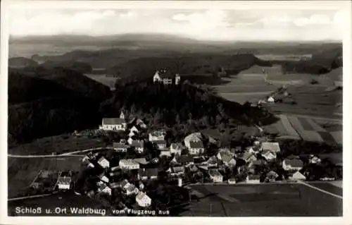 Ak Waldburg in Württemberg, Fliegeraufnahme