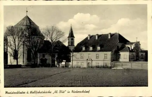 Ak Niederachdorf Kirchroth in Niederbayern, Maristenkloster, Wallfahrtskirche, Hl. Blut