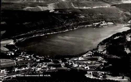 Ak Titisee Neustadt im Breisgau Hochschwarzwald, Vogelperspektive