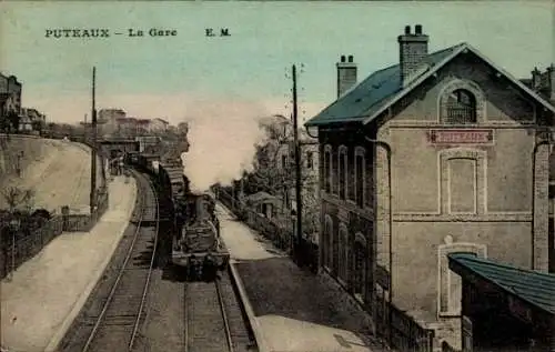 Ak Puteaux Hauts de Seine, Bahnhof, Schienen, Wohnhäuser