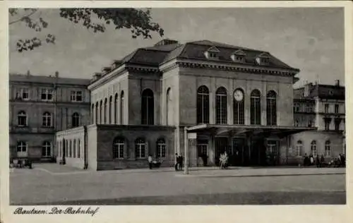 Ak Bautzen Sachsen, Blick zum Bahnhof, Passanten