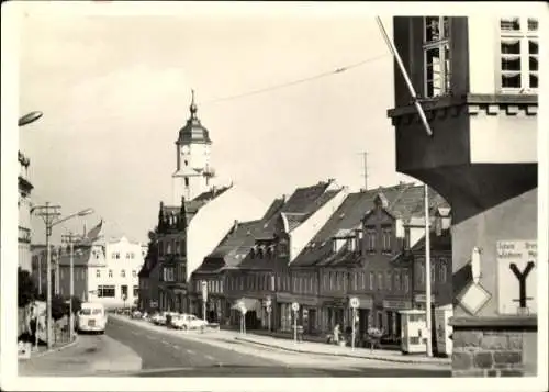 Ak Nossen, Straßenpartie, Turm, Fahrzeuge
