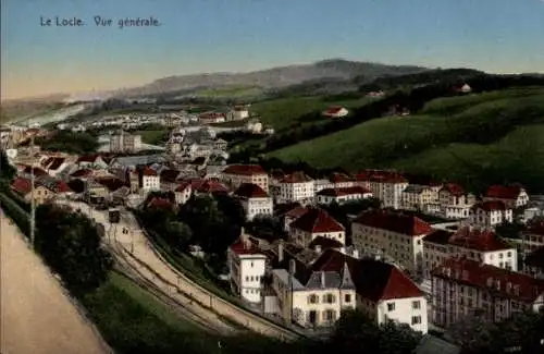 Ak Le Locle Kanton Neuenburg, vue générale de la ville, station