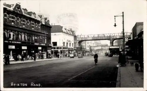 Foto Ak London England, Brixton Road