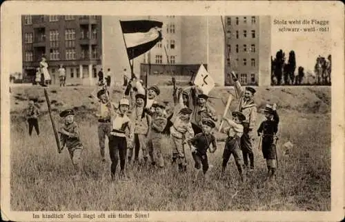 Ak Stolz weht die Flagge schwarz-weiß-rot, Kinder spielen Soldaten, 1. WK