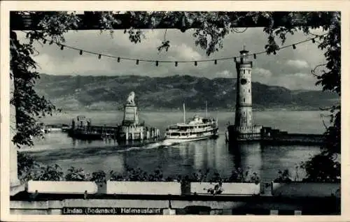 Ak Lindau am Bodensee Schwaben, Hafenausfahrt