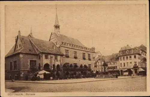 Ak Göttingen in Niedersachsen, Rathaus, Brunnen