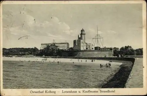 Ak Kołobrzeg Ostseebad Kolberg Pommern, Lotsenhaus und Kaufmanns Strandhotel