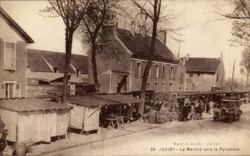 Ak Juvisy Essonne, Der Markt in Richtung der Pyramide