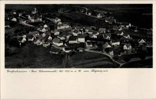 Ak Grafenhausen im Schwarzwald, Grafenhausen (Bad. Schwarzwald) 800-1000 m vom Flugzeug aus