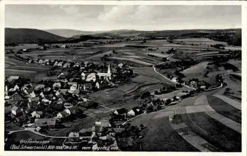 Ak Grafenhausen im Schwarzwald, Grafenhausen (Bad Schwarzwald) 800-1000 m vom Flugzeug aus