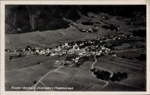 Ak Niederaschau Aschau im Chiemgau Oberbayern, Schwarz-weiß Luftbild von Nieder Aschau im Chie...