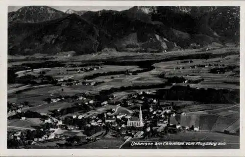 Ak Übersee am Chiemsee, Übersee am Chiemsee vom Flugzeug aus