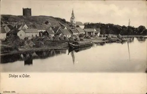 Ak Stolpe Angermünde in der Uckermark, Uferpartie, Binnenschiffe, Wohnhäuser, Kirche, Ruine