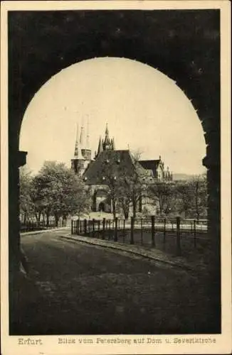 Ak Erfurt in Thüringen, Blick vom Petersberg auf Dom u. Severikirche