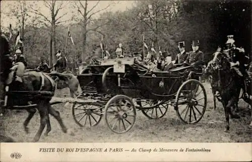 Ak Fontainebleau Seine et Marne, König Alfons XIII von Spanien, Raymond Poincaré, Kutsche