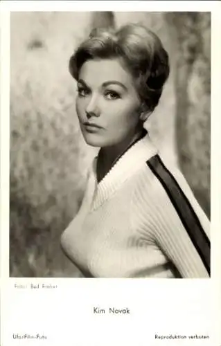Ak Schauspielerin Kim Novak, Portrait