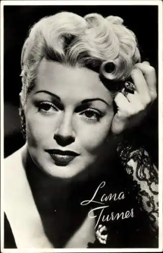 Ak Schauspielerin Lana Turner, Portrait