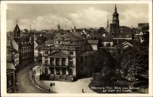 Ak Altenburg in Thüringen, Stadt und Theater vom Schloss aus gesehen