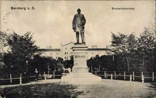 Ak Bernburg an der Saale, Bismarckdenkmal