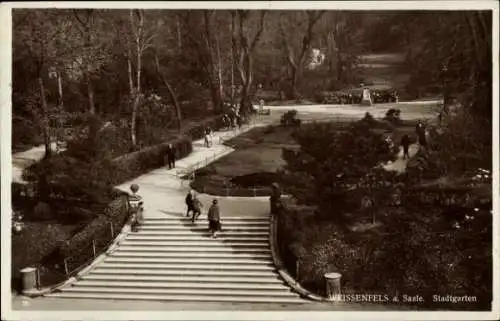 Ak Weißenfels im Burgenlandkreis, Blick in den Stadtgarten