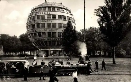 Ak Dresden, Internationale Hygiene-Ausstellung 1930, Kugelhaus, Liliputbahn