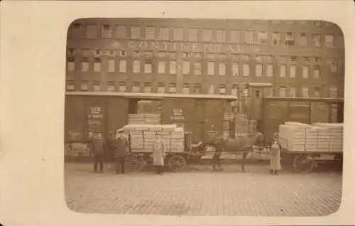 Foto Ak Hannover in Niedersachsen, Continental, Eisenbahn, Waren, Fuhrwerke