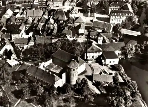 Ak Neustadt Glewe in Mecklenburg, Luftbild der Stadt