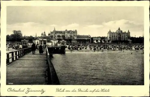 Ak Ostseebad Zinnowitz auf Usedom, Blick von der Brücke auf die Hotels