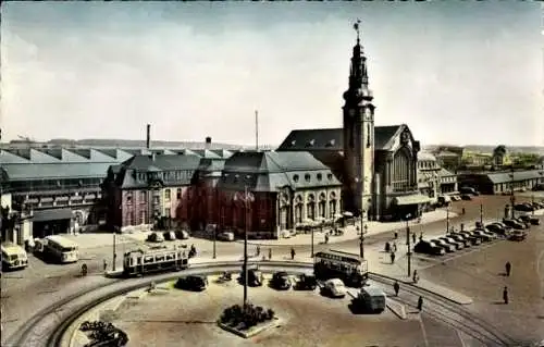 Ak Luxemburg Luxembourg, Bahnhof, Straßenbahnen