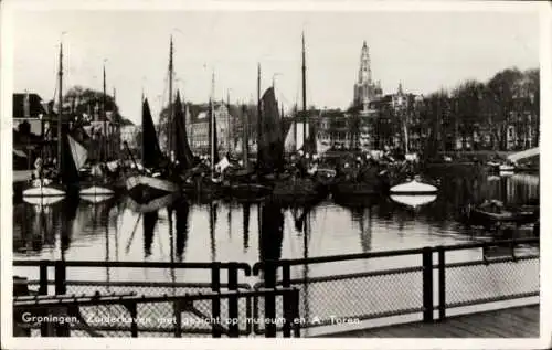 Ak Groningen Niederlande, Zuiderhaven met Gezicht op museum en A. Toren