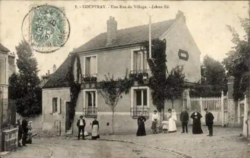 CPA Coupvray Seine et Marne, Une Rue du Village