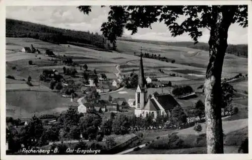 Ak Rechenberg Bienenmühle Erzgebirge, Gesamtansicht, Kirche, Fremdenheim Zschommler