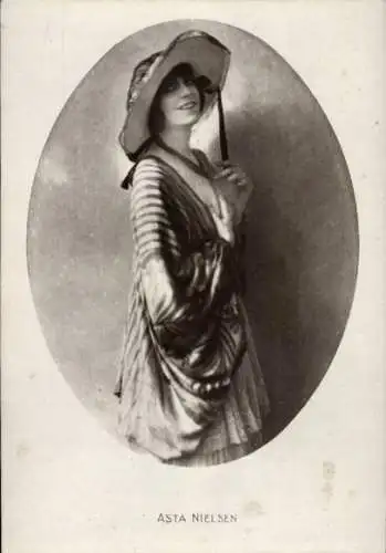 Ak Schauspielerin Asta Nielsen, Portrait