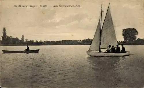 Ak Goyatz Schwielochsee in Brandenburg, Segelboot und Ruderboot auf dem See, Ufer