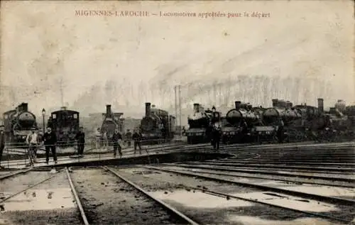 CPA Laroche Migennes Yonne, Locomotives apprêtées pour le départ