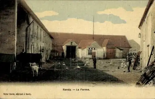 Ak Nandy Seine et Marne, Ferme