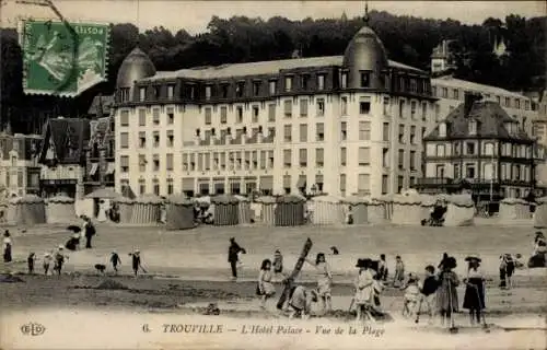 Ak Trouville sur Mer Calvados, L'Hotel Palace, Vue de la Plage