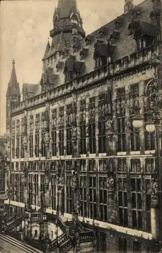 Ak Aachen, Rathaus vomoberen Marktplatz aus gesehen