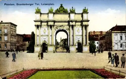 Ak Potsdam, Blick auf das Brandenburger Tor am Luisenplatz