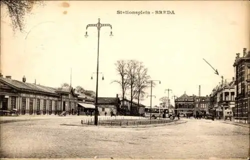 Ak Breda Nordbrabant Niederlande, Stationsplein