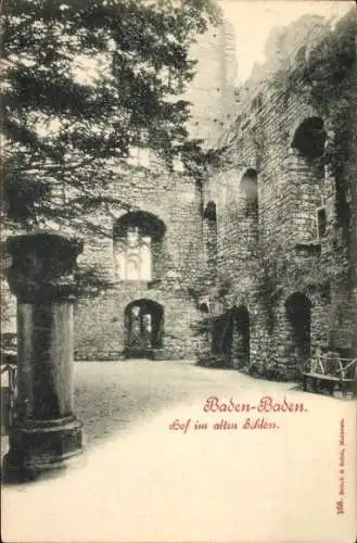 Ak Baden Baden am Schwarzwald, Hof im alten Schloss